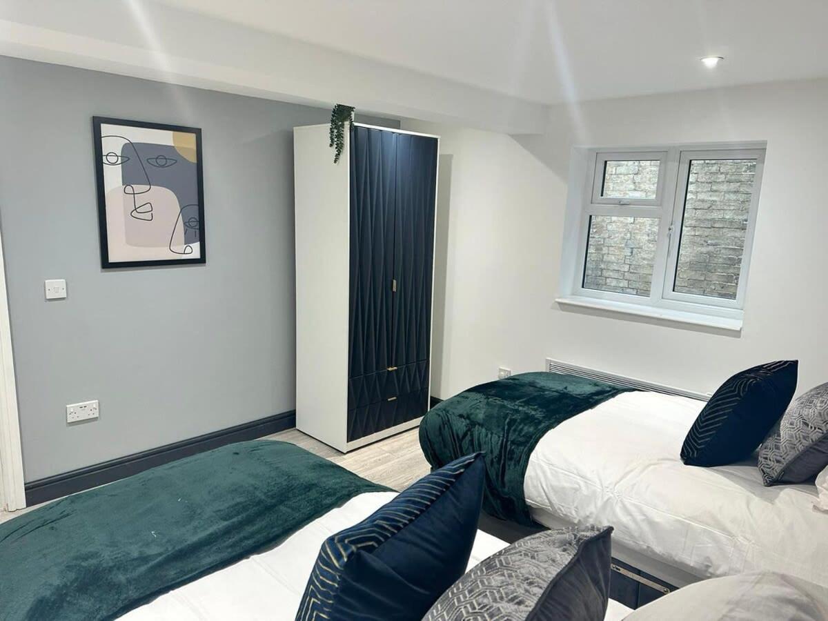 1 Bedroom Apartment - Abacus House - Huntingdon Town Centre - Contractor Friendly - Free Parking - Full Kitchen - Washer Dryer - Spacious - Ideal For Work Stays Esterno foto